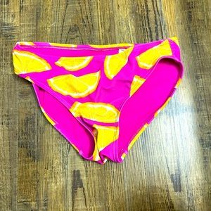 GAP lemon bottoms